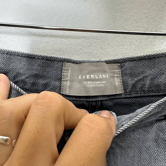 EVERLANE THE 90'S CHEEKY JEAN Gray ORGANIC COTTON high rise womens 30 CROP - Picture 4 of 10